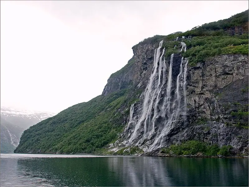 Geirangerfjord Seven Sisters