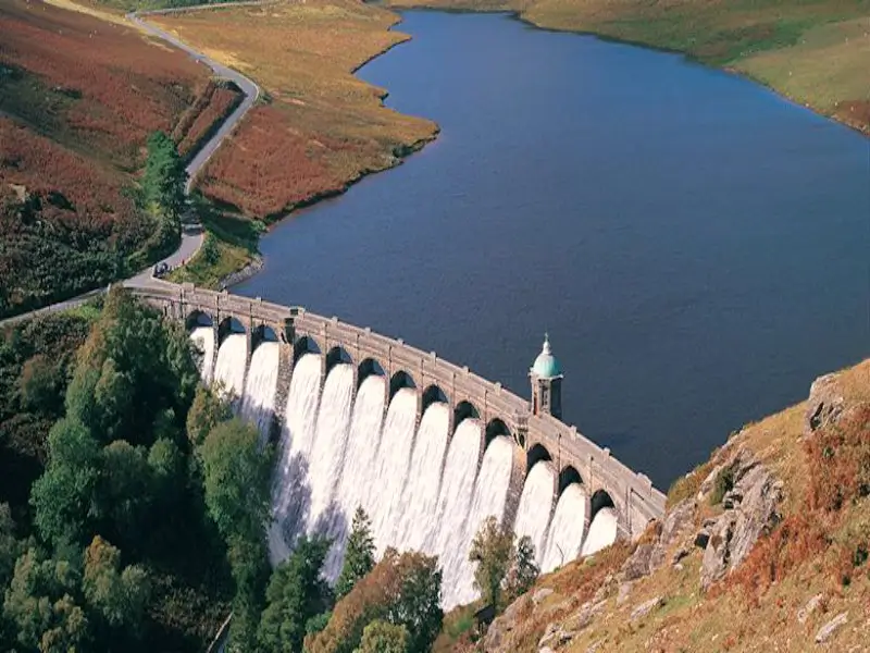 Victorian dam