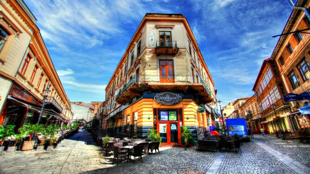 Bucharest base for Romania 3–5 day trip